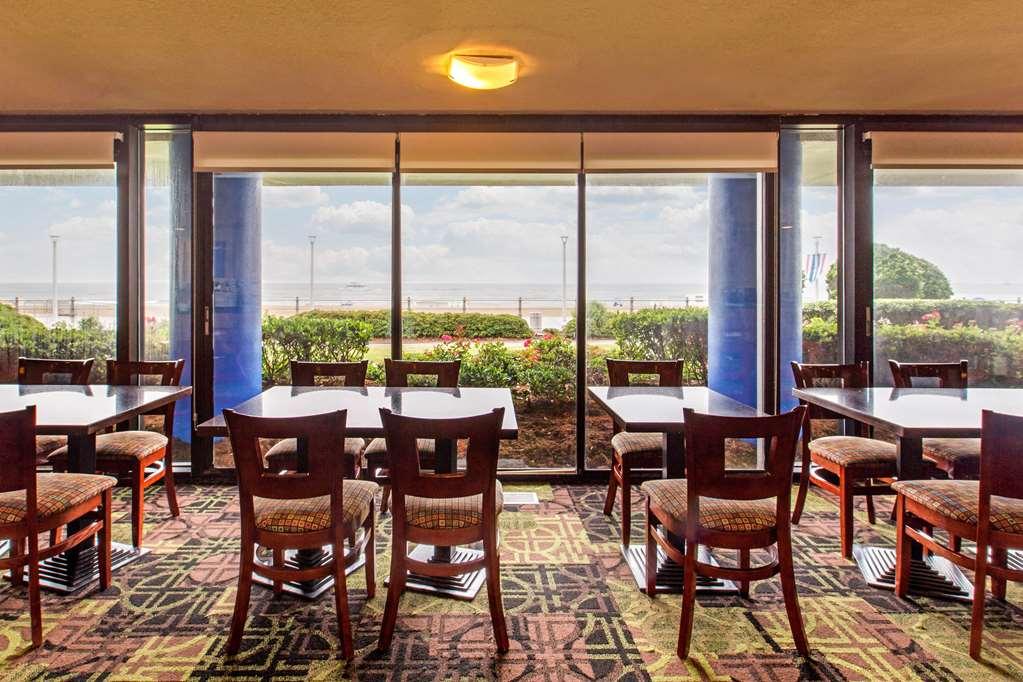 Coastal Hotel & Suites Virginia Beach - Oceanfront Restaurant photo